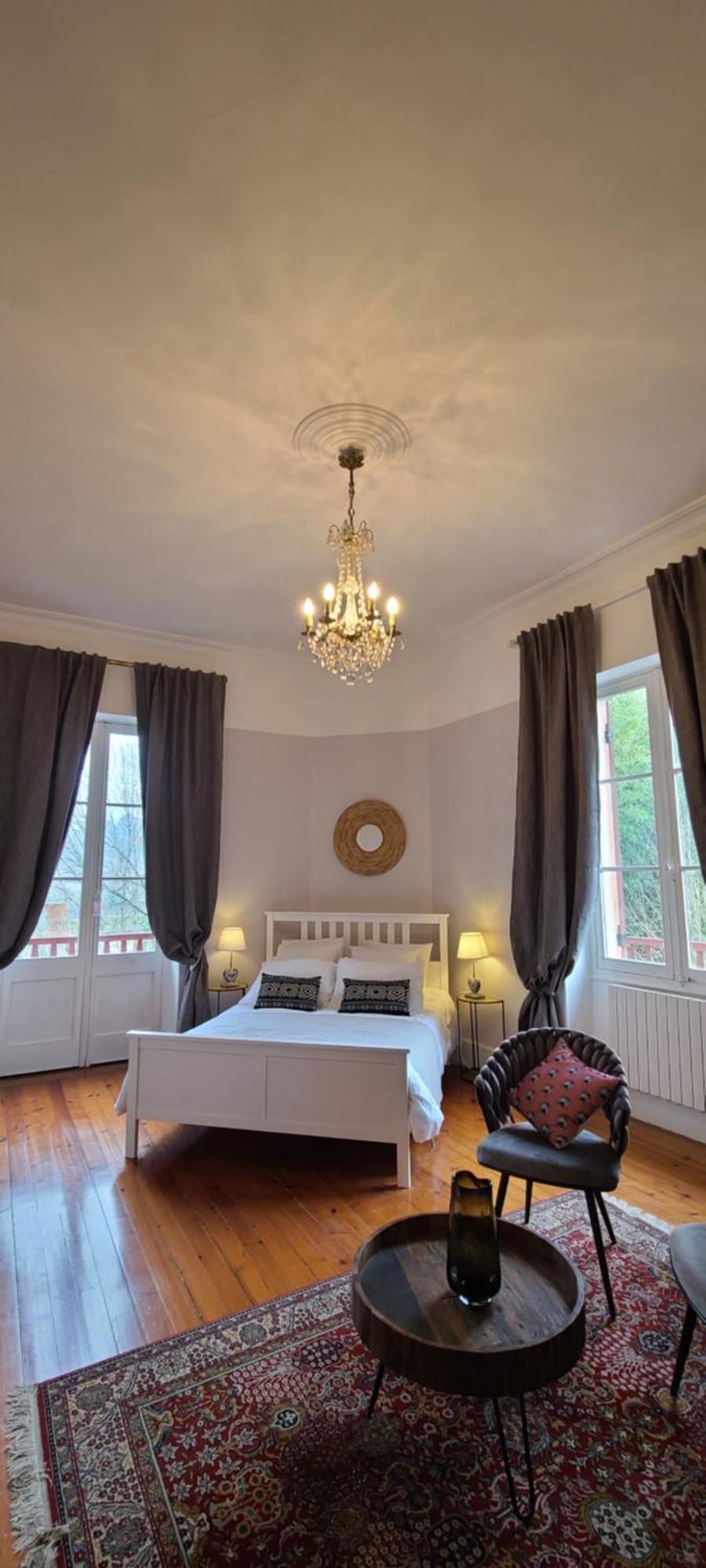 Le Manoir Du Moulin De Madame Bed & Breakfast Villeneuve-sur-Lot Room photo